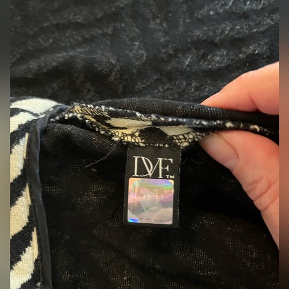 Diane von Furstenberg Pencil Skirt zebra print Size XS EUC - Picture 6 of 6